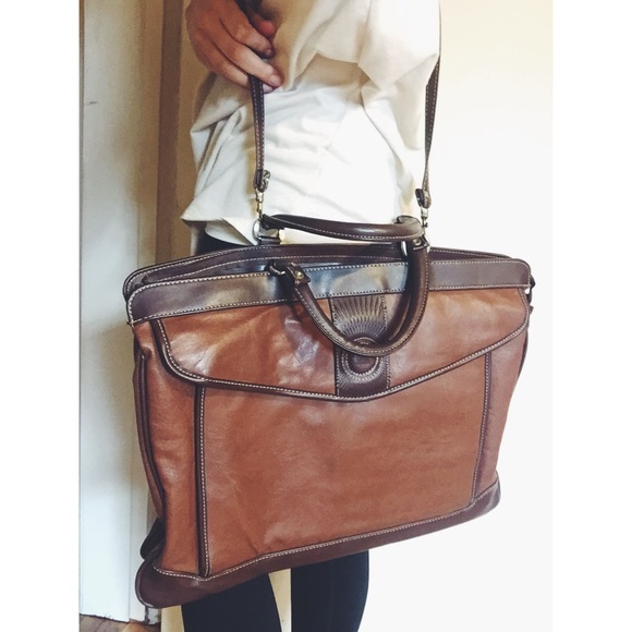 *Just In* Vintage Dolce Vita Jackson Messenger Bag - Picture 2 of 4