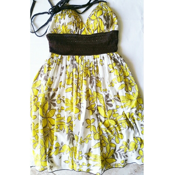 🔥80% OFF!!! LYNDIA PROCANIK- Vibrant Floral Dress