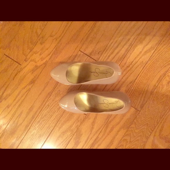 Jessica Simpson Shoes - Nude Jessica Simpson pumps