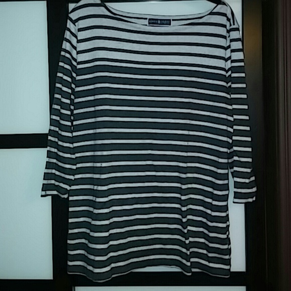 Pre loved 3/4 sleeve top Light and Charcoal