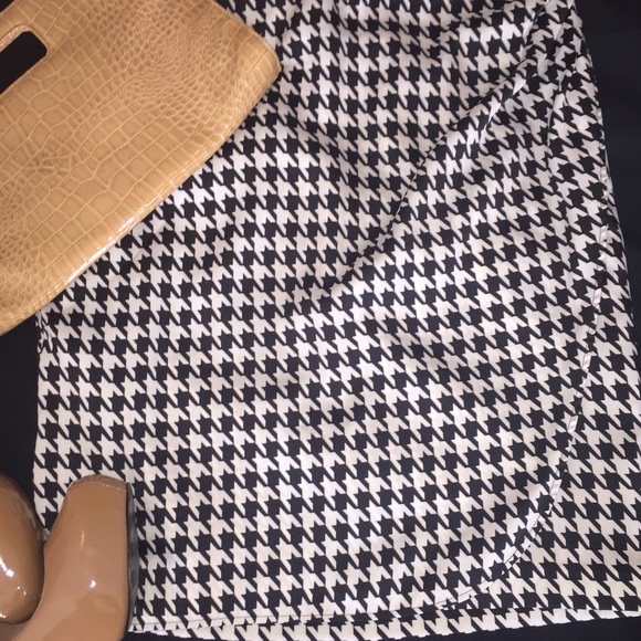 Liz Claiborne Petite Houndstooth Flap Skirt