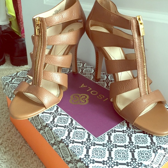👠👠 Isola whiskey tan Steffi cage shoe worn once!