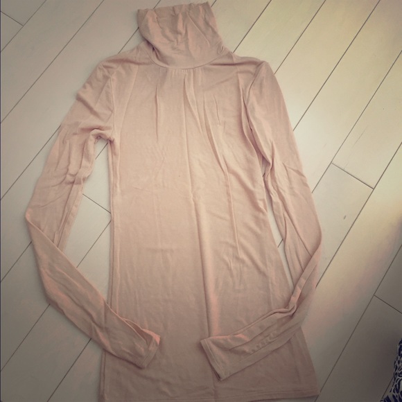 BCBGMaxAzria Tops - BCBG MaxAzria top size xxs
