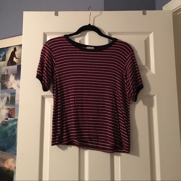 Brandy Melville maroon t shirt