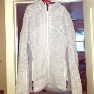 Koppen brand fuzzy jacket