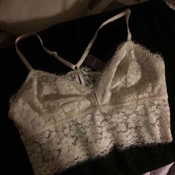 Lace Bralette - Picture 2 of 4