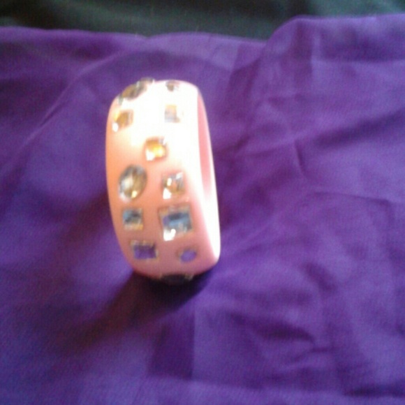 Plastic bangle - Picture 1 of 4