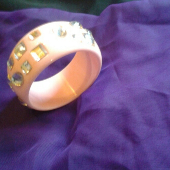 Plastic bangle - Picture 2 of 4