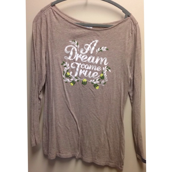 Soft long sleeve Old Navy graphic T