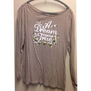 Soft long sleeve Old Navy graphic T