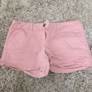 Light pink American eagle shorts