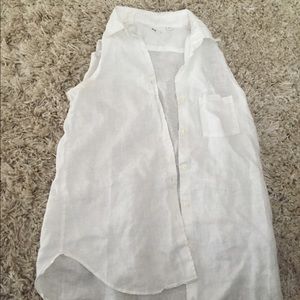 Uniqlo button up linen shirt