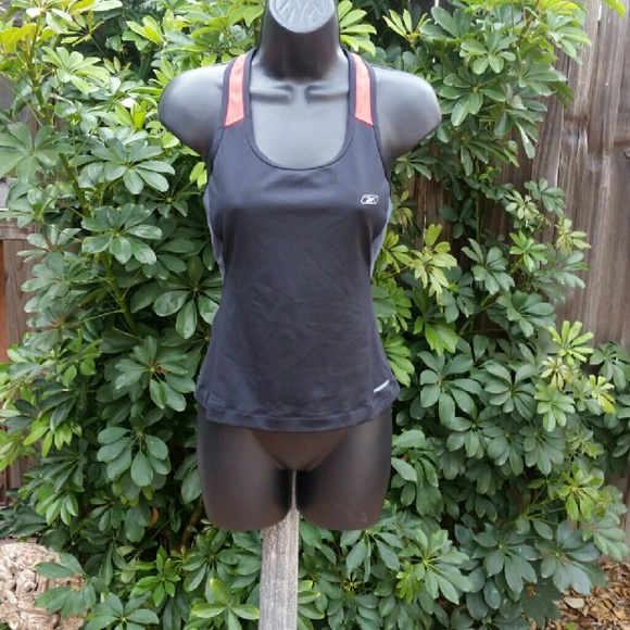 Reebok Tops - NEW Reebok Athletic Sports Workout Top SMALL