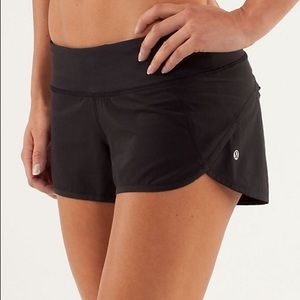 Lululemon black speed short 4 way stretch
