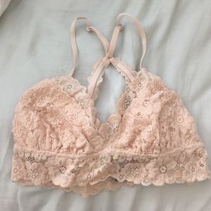Super-soft, comfy and pretty lacy Aerie bralette!