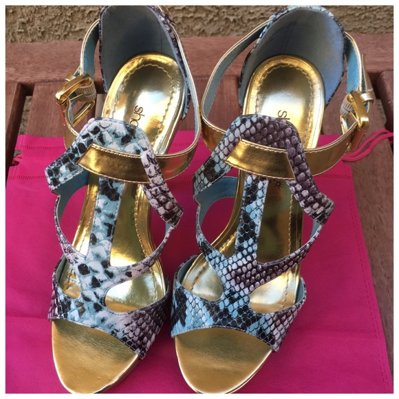 ShoeDazzle - Rumi - Size 7