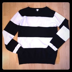 BP black and white sweater L