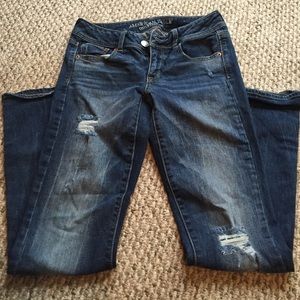 NWOT Destroyed American Eagle jeans