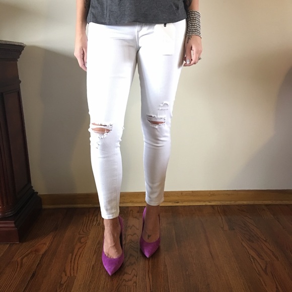 Denim - 🔹LAST 1🔹 White Distressed Skinny Jeans