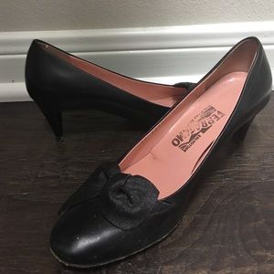 Black small heeled shoe