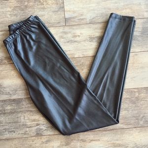 ▪️High waisted pleather leggings▪️