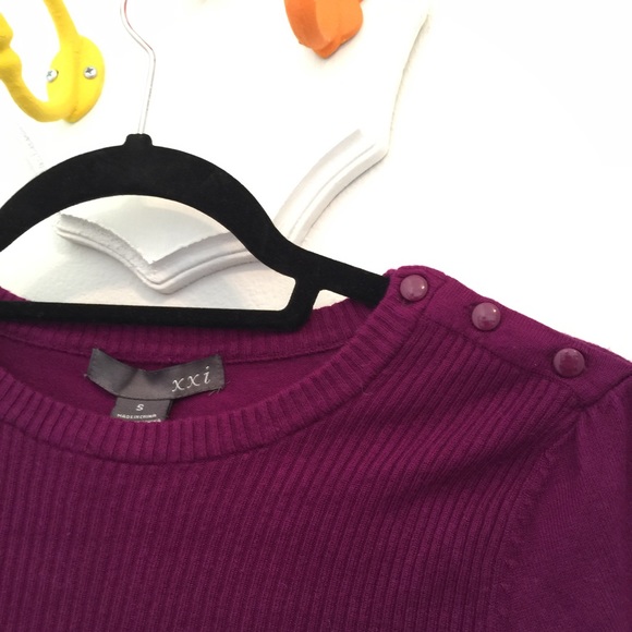 Purple Sweater Ribbed Paneling - Picture 2 of 3