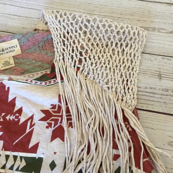 1 hr sale โ๏ธAztec print top - Picture 3 of 3