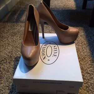 Steve madden size 7 dejavu blush Lea pumps