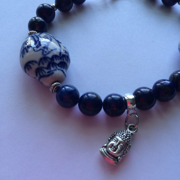 Nice Lapis Lazuli with Chinese charm Bracelet - Picture 4 of 4