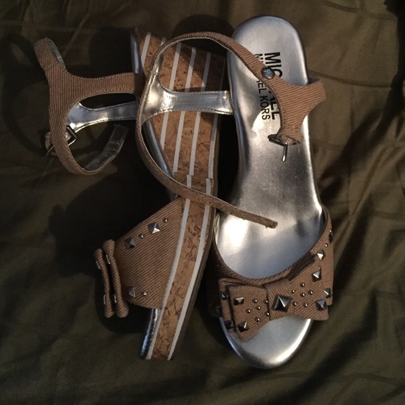 Michael kors wedge sandals