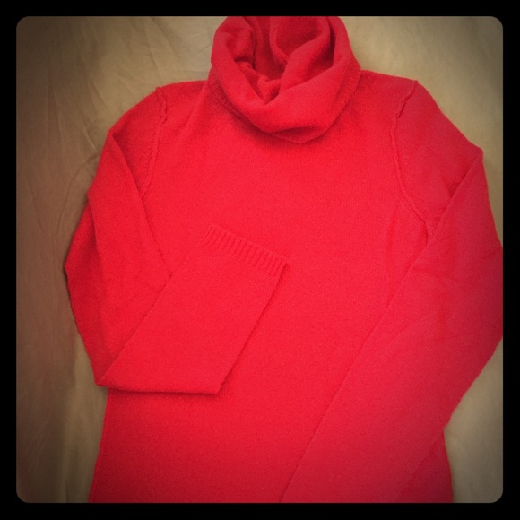 Aqua Cashmere turtleneck