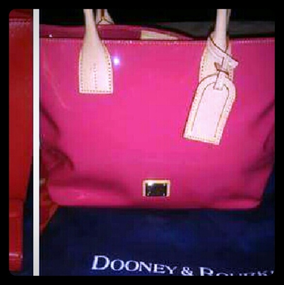 Dooney & Bourke Shopper