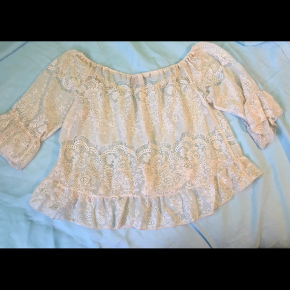 Cream lace boho top - Picture 3 of 4