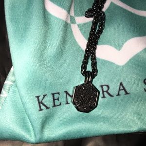 Kendra Scott necklace
