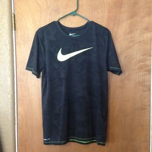 Nike t-shirt