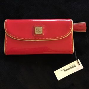 Dooney & Bourke wallet