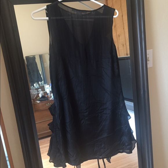 Black silky dress with tie for waist and ruffles - Picture 3 of 3