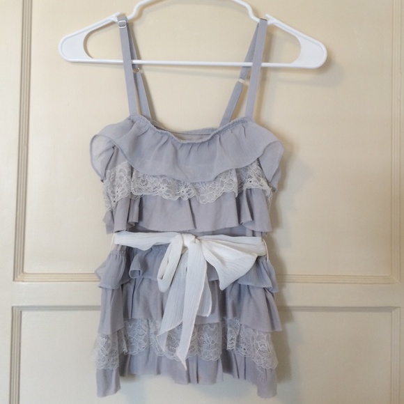 Abercrombie & Fitch Lace Ruffle Top - Picture 1 of 2