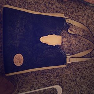 Hand bag