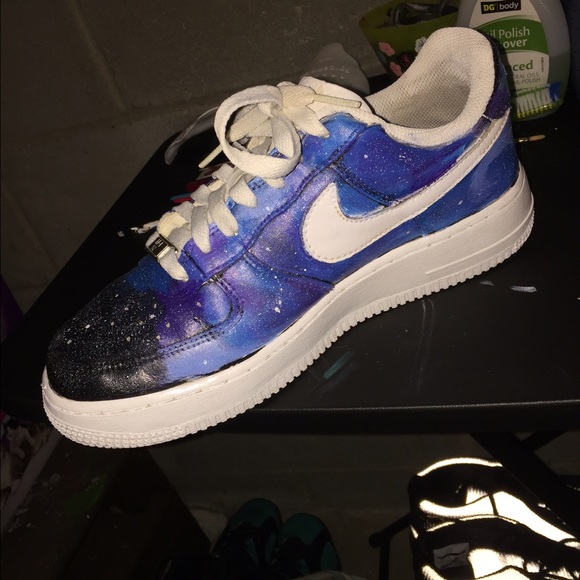 Custom Air Force 1s size 7 youth - Picture 3 of 3