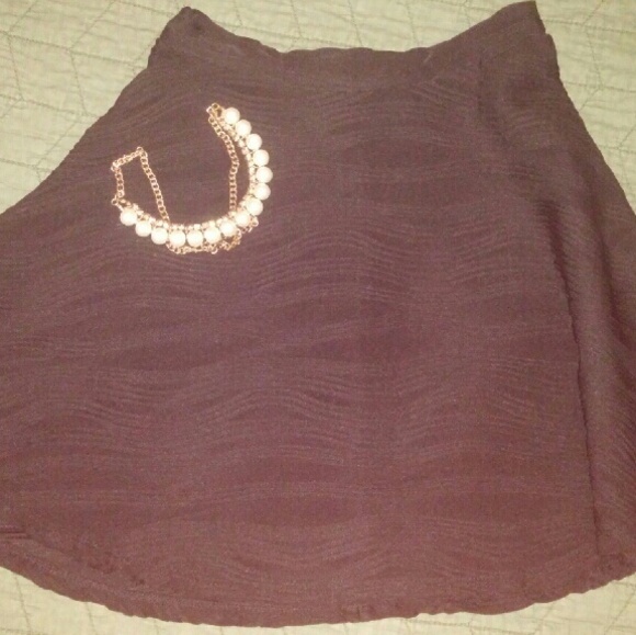 Sleek blk skirt