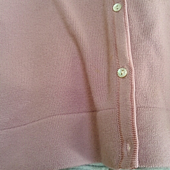 New never worn soft cardigan - Picture 3 of 4