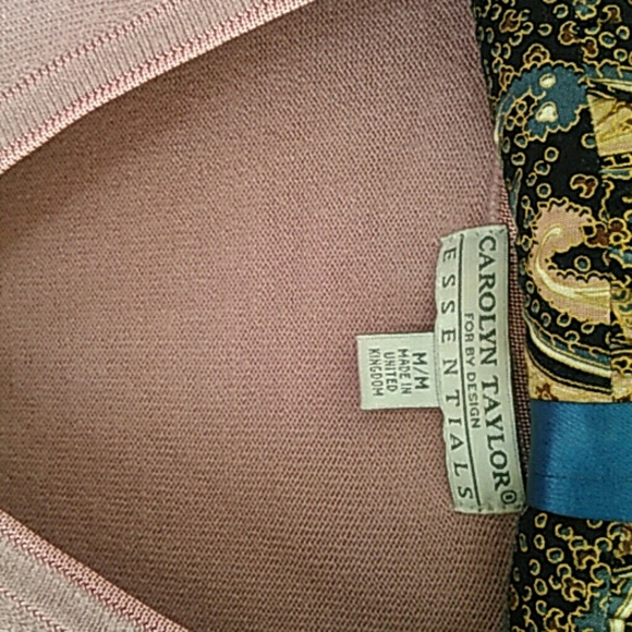 New never worn soft cardigan - Picture 4 of 4