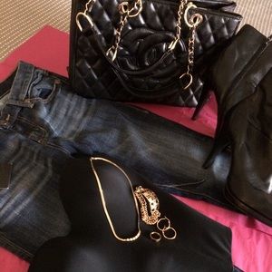 OFFERS) NEW W/ TAGS ROCK REPUBLIC BOYFRIEND JEANS.