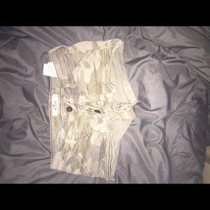 Camo shorts never worn!!
