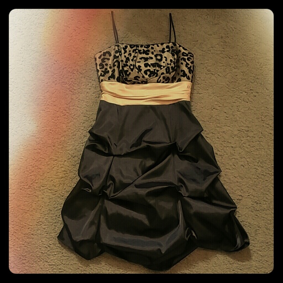 Thea Dora size 2 GORGEOUS cheetah print dress