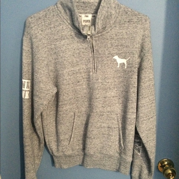 VS gray half-zip
