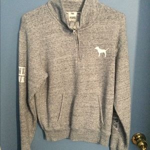 VS gray half-zip