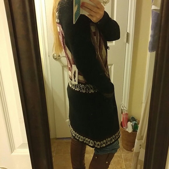 BCBG MaxAzria Sweater - Picture 4 of 4