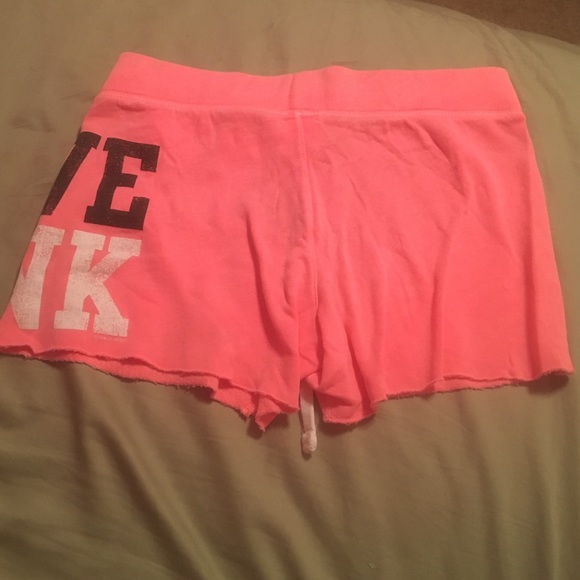 🎀VS PINK Shorts🎀 - Picture 3 of 4